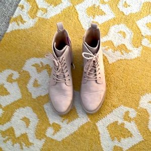 Toms ankle boots, size 8 1/2, worn twice!